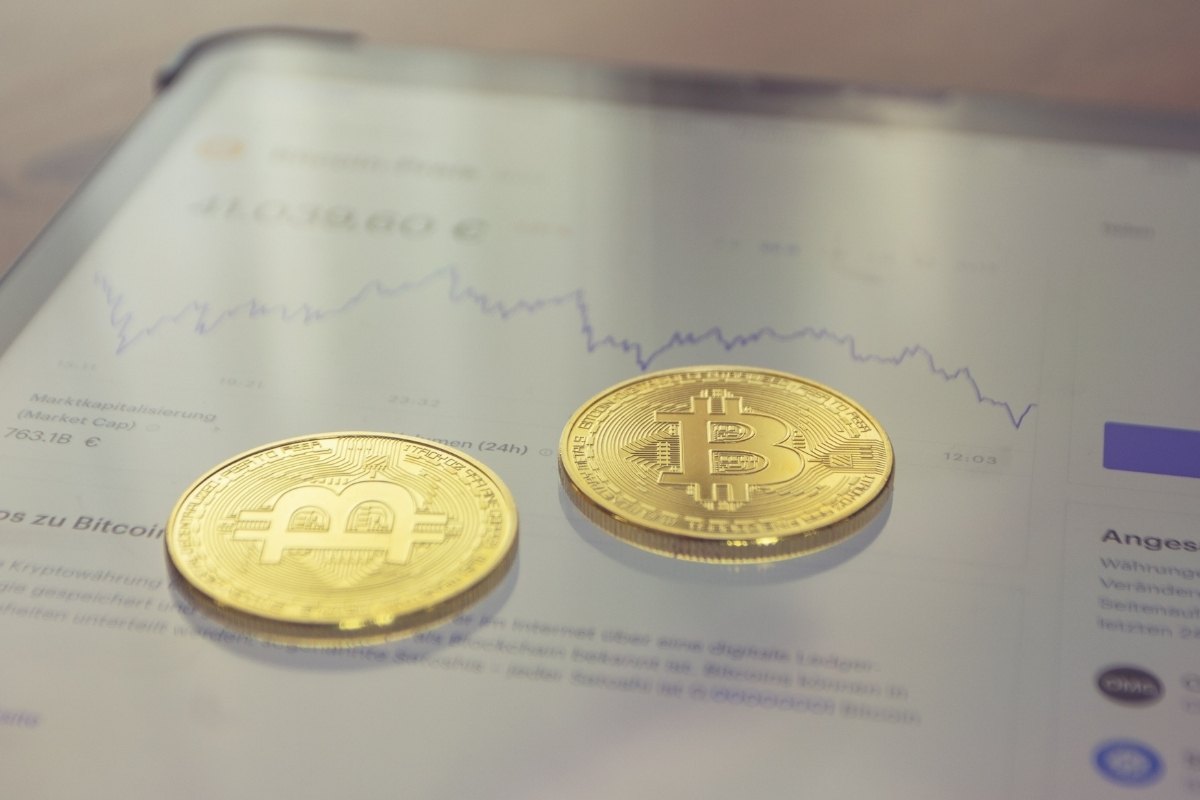 Aprende contabilidad de las criptomonedas en Tribuna de INEAF