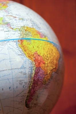 Los despachos españoles inician su aventura latinoamericana - INEAF